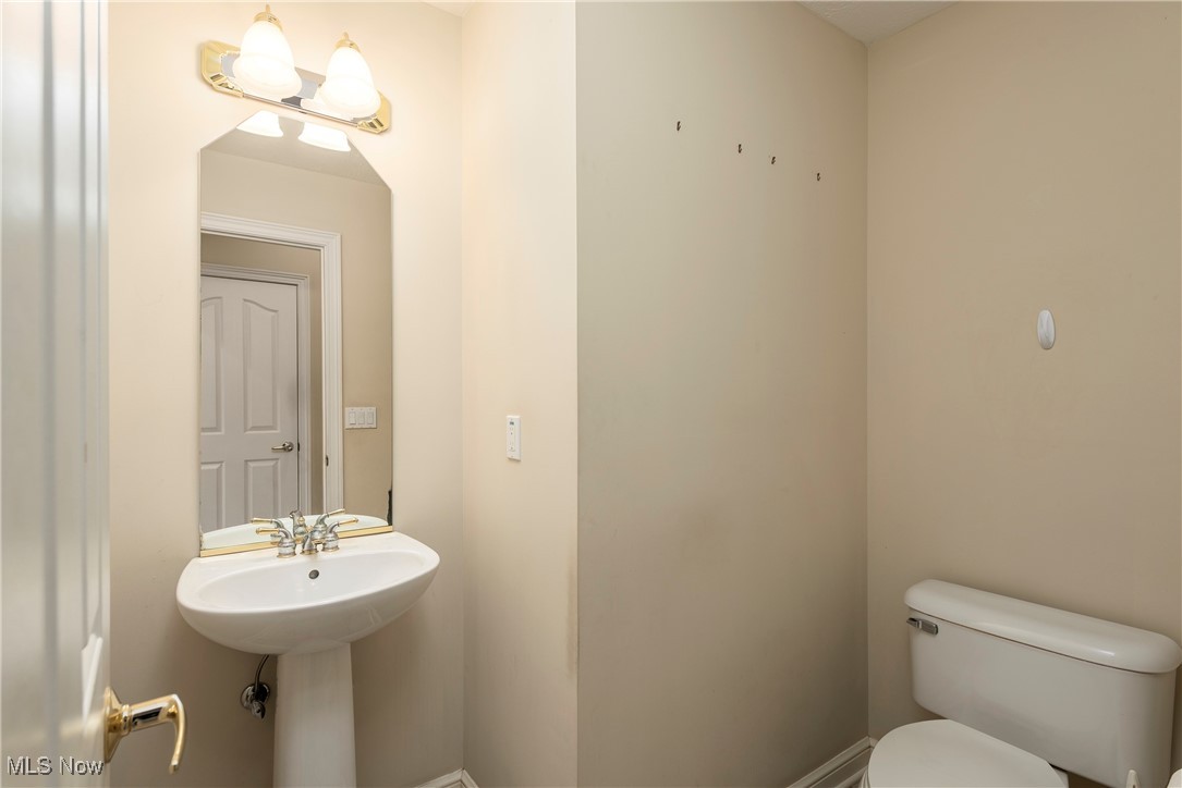 455 Old Reservoir Road Berea, OH 44017 - Photo 26 of 49 Bathroom with toilet