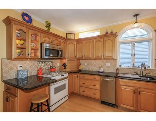 16 Elmwood Road Swampscott, MA 01907 - Photo 17 of 28 Gallery Image 17