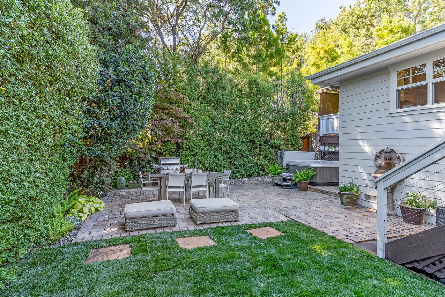 63 Ridge Court Woodside, CA 94062 - Photo 25 of 36 Gallery Image 25