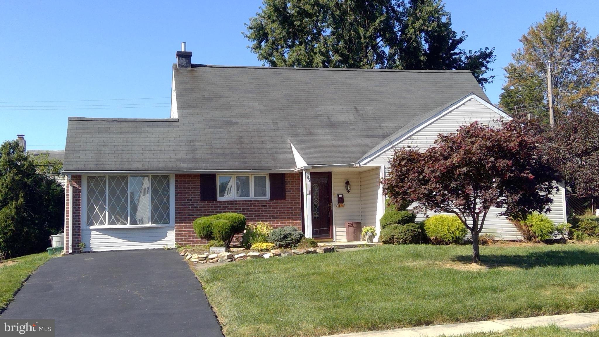 29 Hilltop Road Levittown, PA 19056 - Photo 1 of 13 Front
