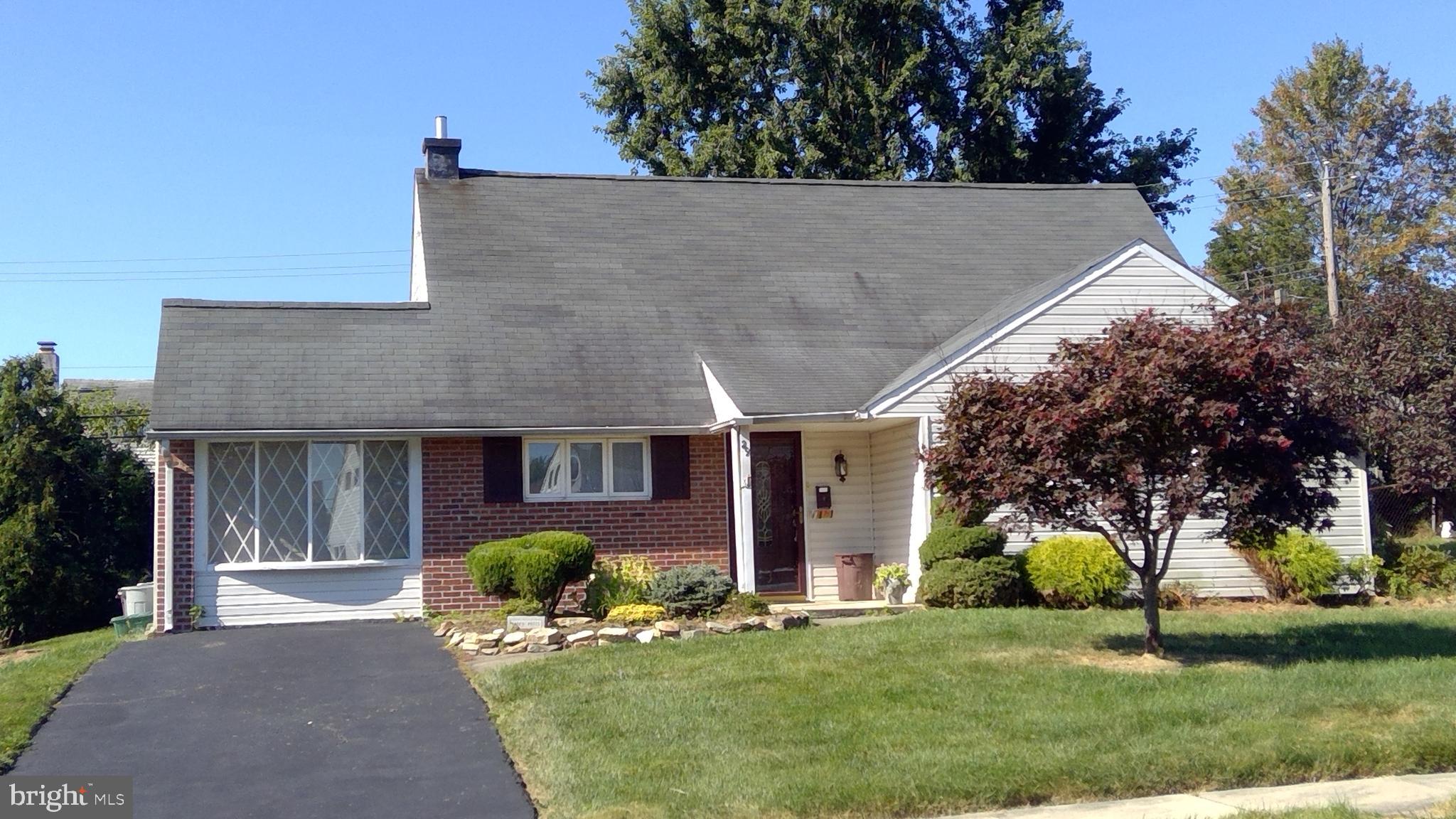 29 Hilltop Road Levittown, PA 19056 - Photo 13 of 13 Front