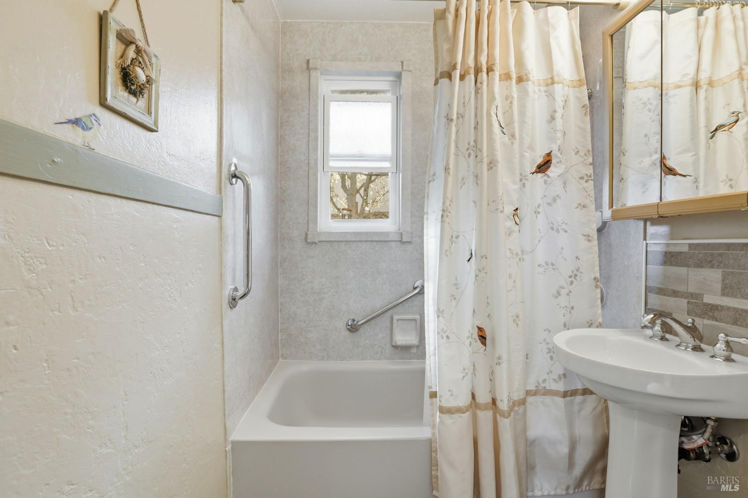 49 Livingston Court Novato, CA 94949 - Photo 13 of 21 Bathroom