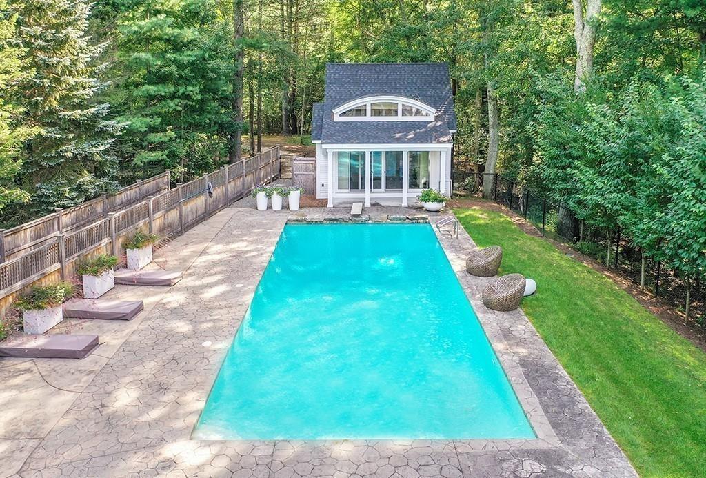 10 Draper Road Dover, MA 02030 - Photo 34 of 41 Gallery Image 34