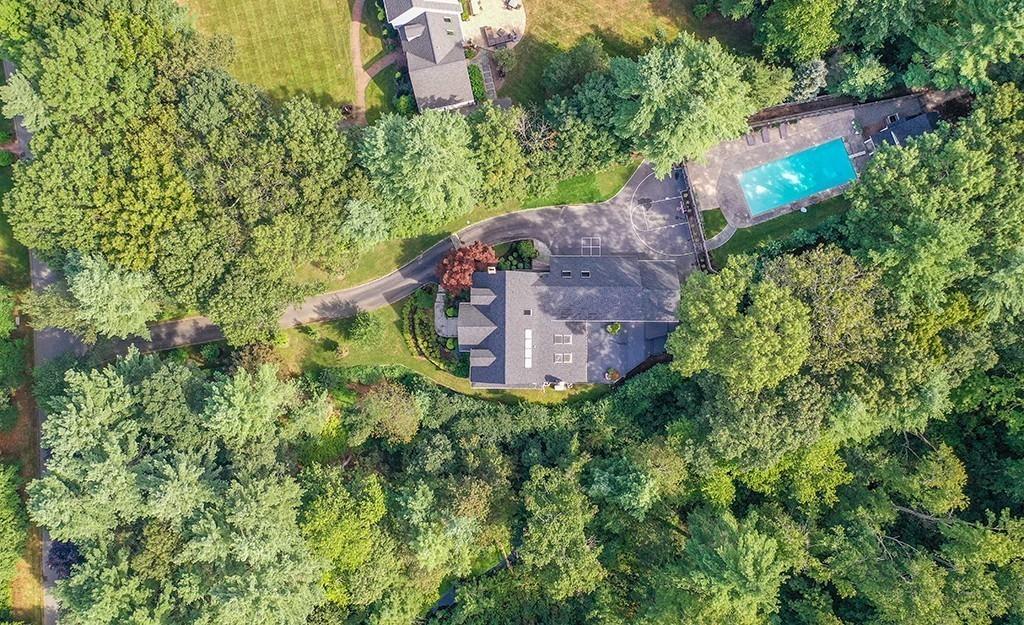 10 Draper Road Dover, MA 02030 - Photo 37 of 41 Gallery Image 37
