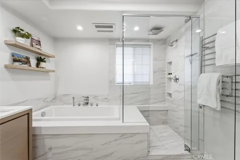 $1,395,000 | 13173 Pacific Promenade, Unit 203, Playa Vista, CA 90094