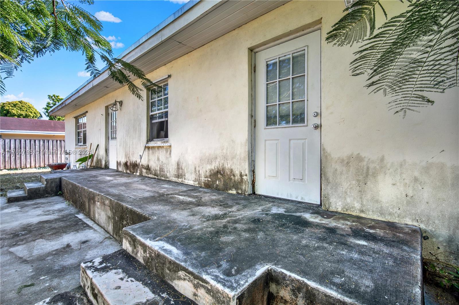 8135 Southwest 26th Street Miami, FL 33175 - Photo 34 of 40 Gallery Image 34