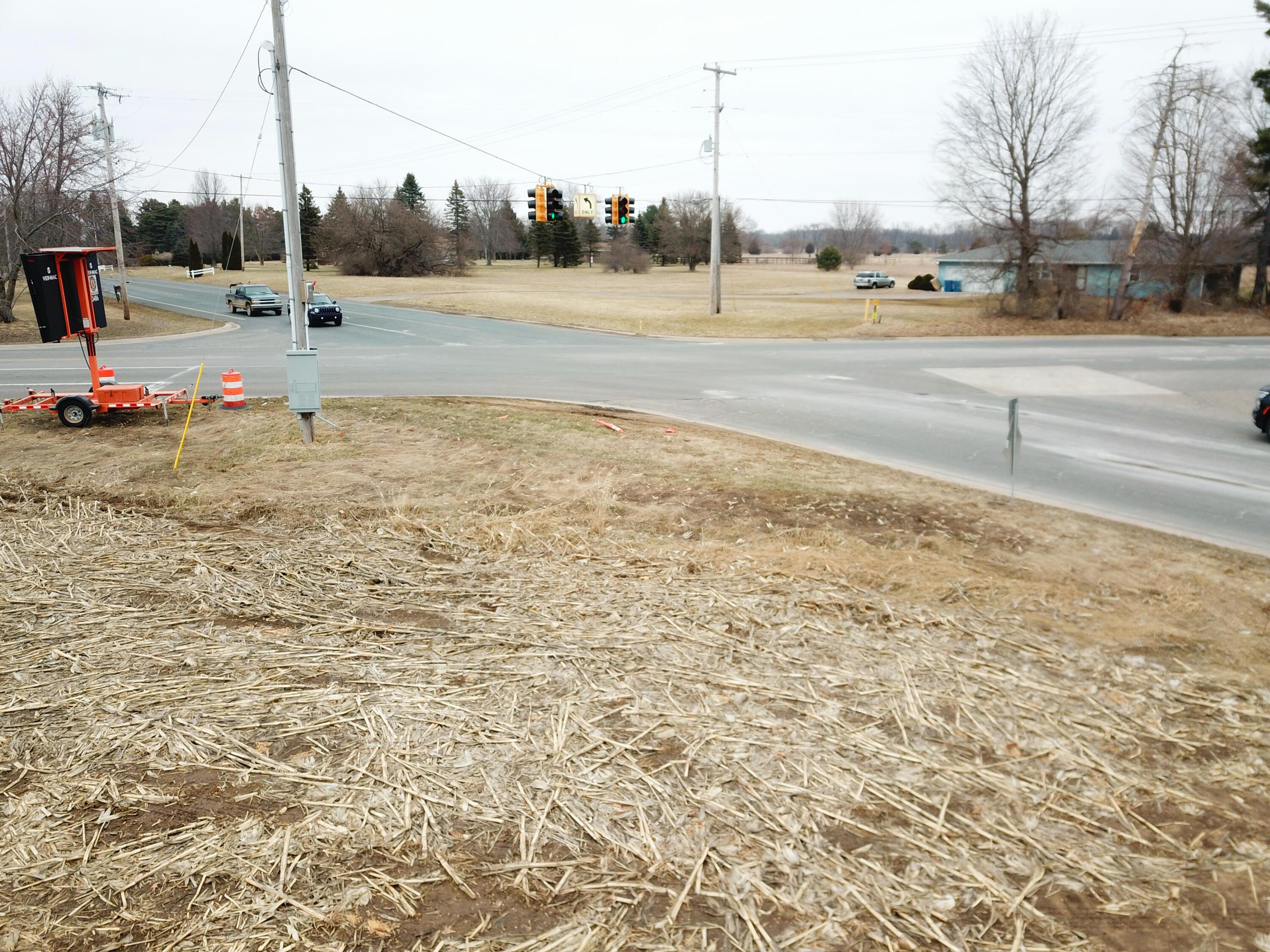 11 11 Mile Road Battle Creek, MI 49014 - Photo 9 of 9 Intersection
