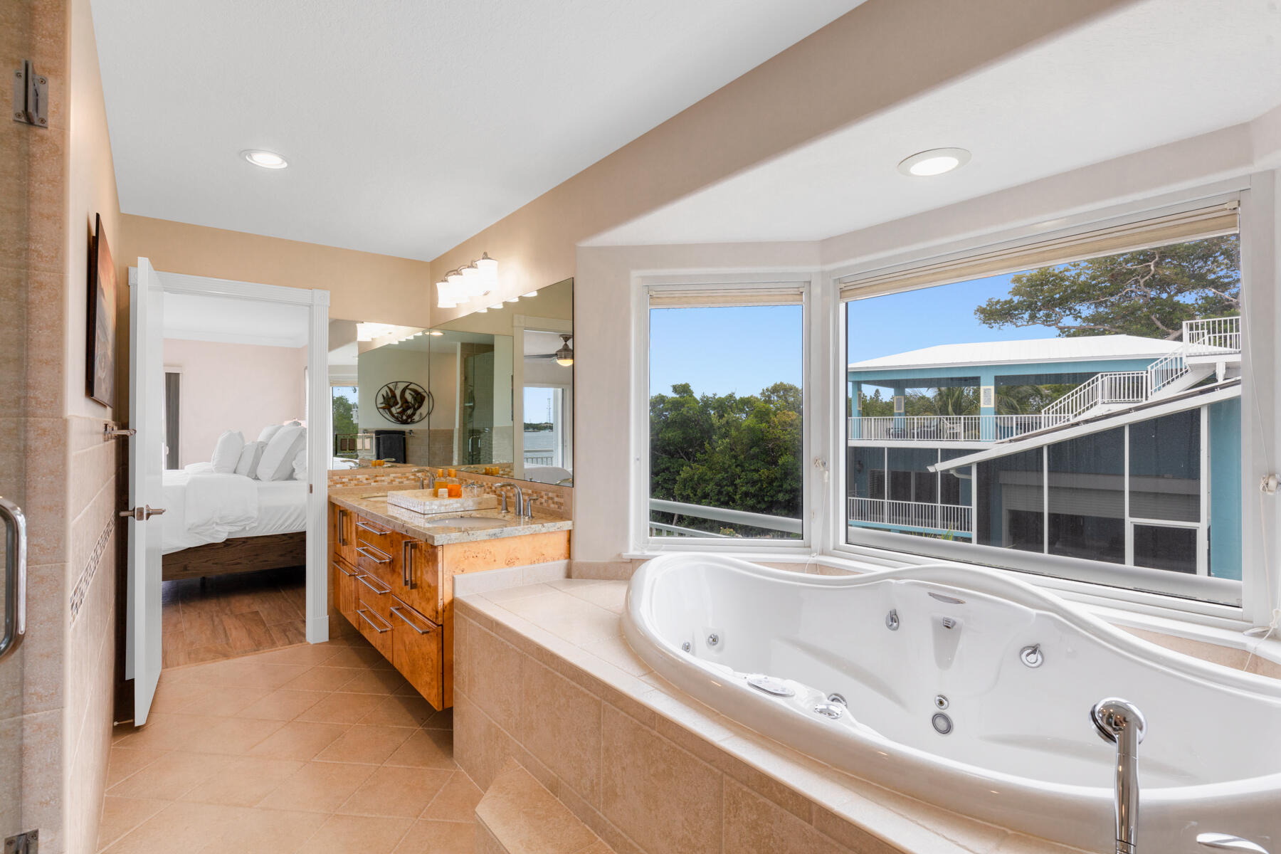 21 Mutiny Place Key Largo, FL 33037 - Photo 37 of 57 Jacuzzi in 3rd level master suite