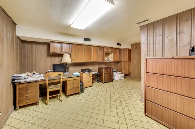 $1,299,000 | 1295 Sunview Lane, Winnetka, IL 60093