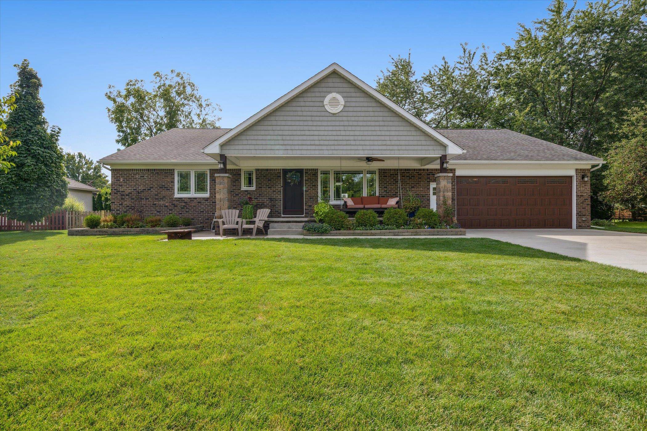 4660 Durham Road Utica, MI 48317 - Photo 4 of 57 50124520-3.JPG