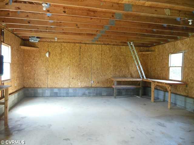 162 Columbia Road Cartersville, VA 23027 - Photo 15 of 17 Parking Lot/Garage