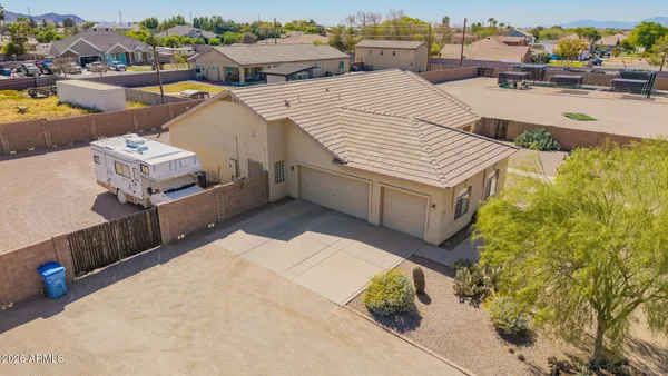 $1,049,000 | 2813 East Cedar Waxwing Drive, Gilbert, AZ 85298