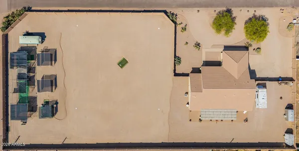 $1,049,000 | 2813 East Cedar Waxwing Drive, Gilbert, AZ 85298