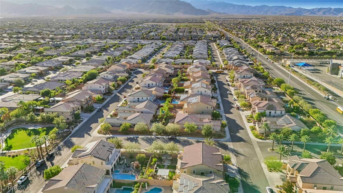 9635 Ramon Valley Avenue Las Vegas, NV 89149 - Photo 78 of 88