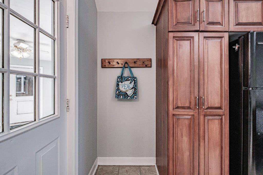 329 Gray Road Falmouth, ME 04105 - Photo 15 of 56 15