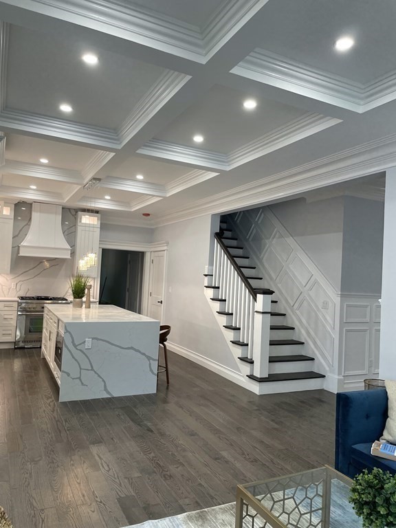 139 Overbrook Drive Wellesley, MA 02482 - Photo 2 of 5