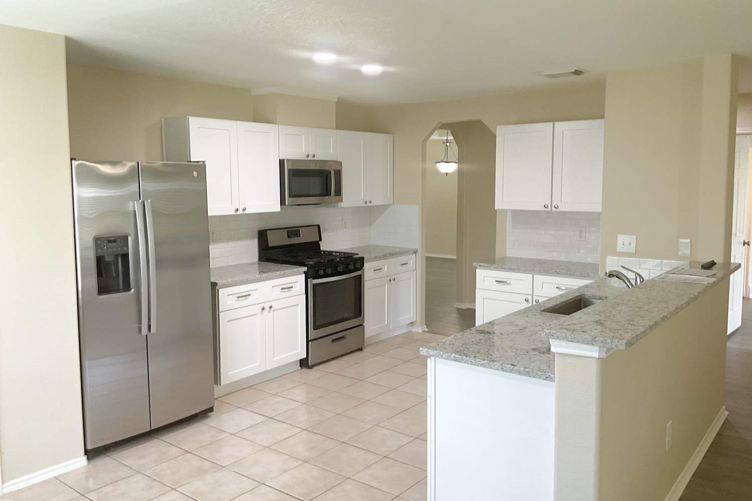 6806 Baron Gate Court Spring, TX 77379 - Photo 6 of 15