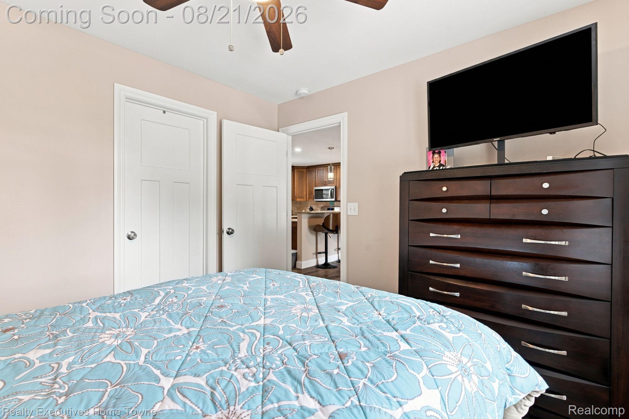 3779 Cedar Road Fort Gratiot, MI 48059 - Photo 20 of 41 26-web-or-mls-DSC09341_with_tv.jpg