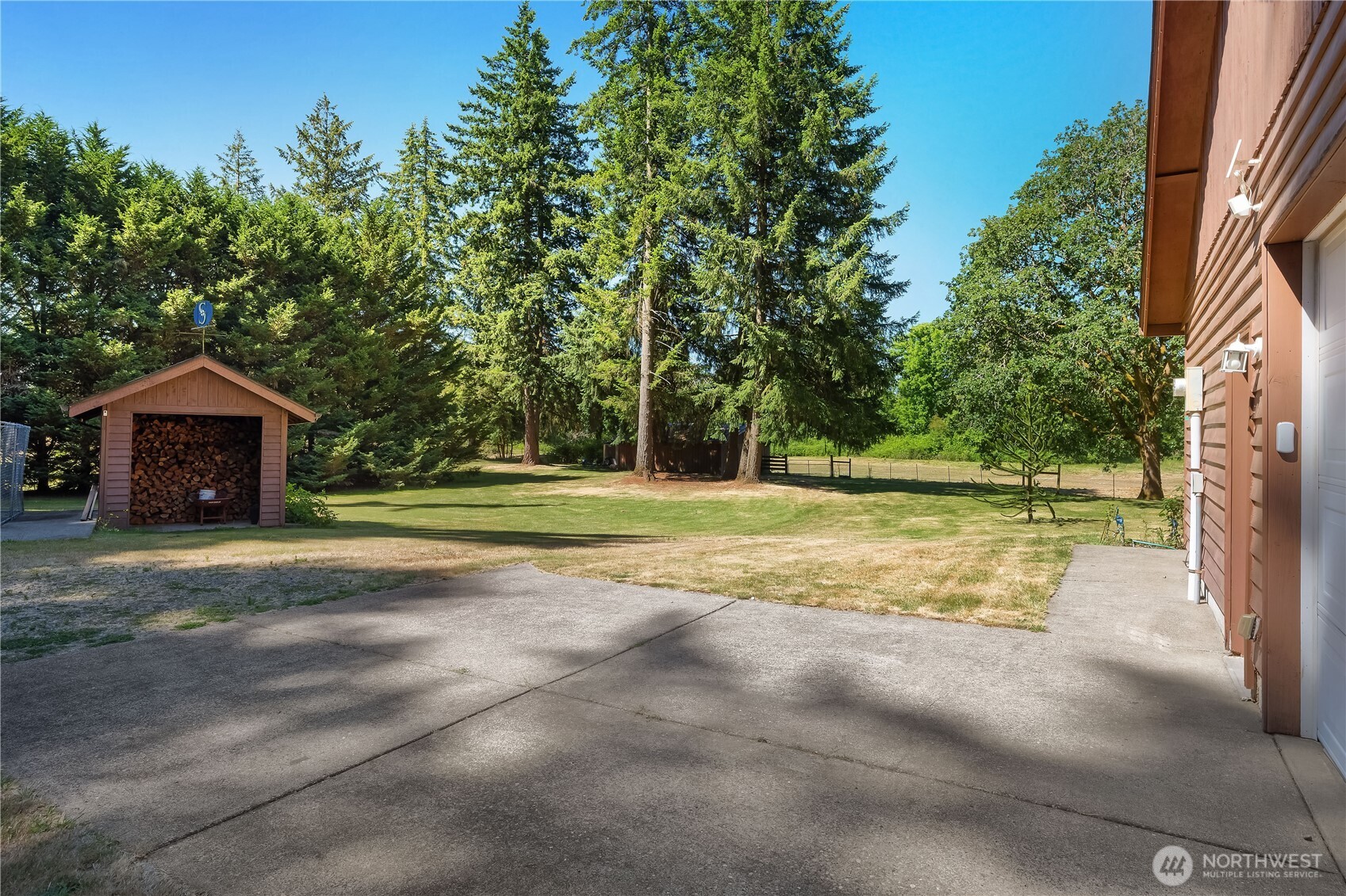 18121 Mi Lane Southwest Rochester, WA 98579 - Photo 8 of 40