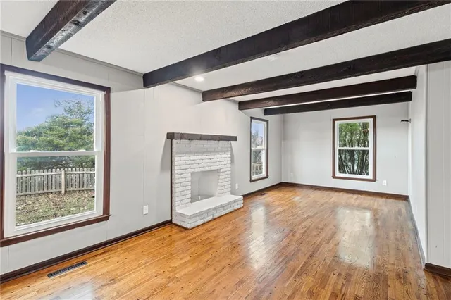 $355,000 | 602 Southwest Murray Road, Lee's Summit, MO 64081