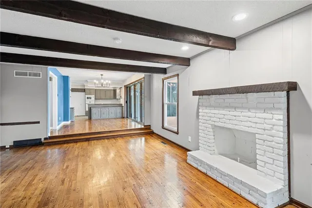 $355,000 | 602 Southwest Murray Road, Lee's Summit, MO 64081