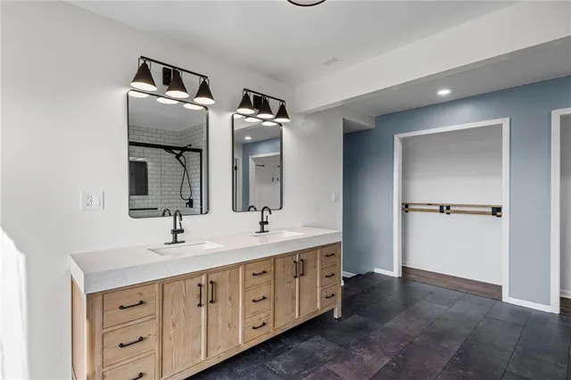 $365,000 | 602 Southwest Murray Road, Lee's Summit, MO 64081