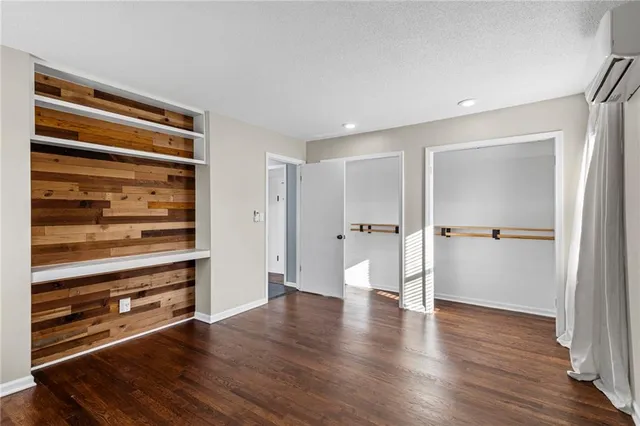 $365,000 | 602 Southwest Murray Road, Lee's Summit, MO 64081