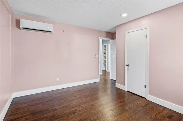 $365,000 | 602 Southwest Murray Road, Lee's Summit, MO 64081