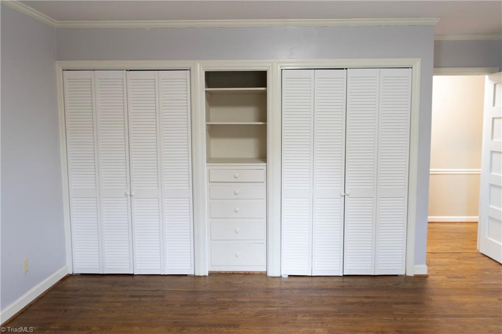 201 Partridge Lane Lexington, NC 27292 - Photo 24 of 40 Bedroom 1 with in build drawers
