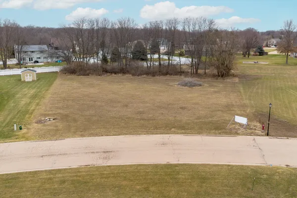 $65,000 | 800 Ann Marie Drive, Utica, IL 61373