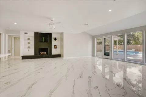 $409,990 | 6502 Cypress Point Drive, Houston, TX 77069