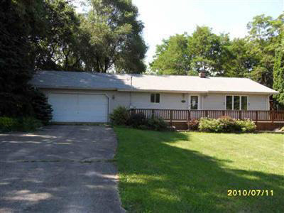 4049 Mt Morris Road Columbiaville, MI 48421 - Photo 1 of 10 20177166.JPG