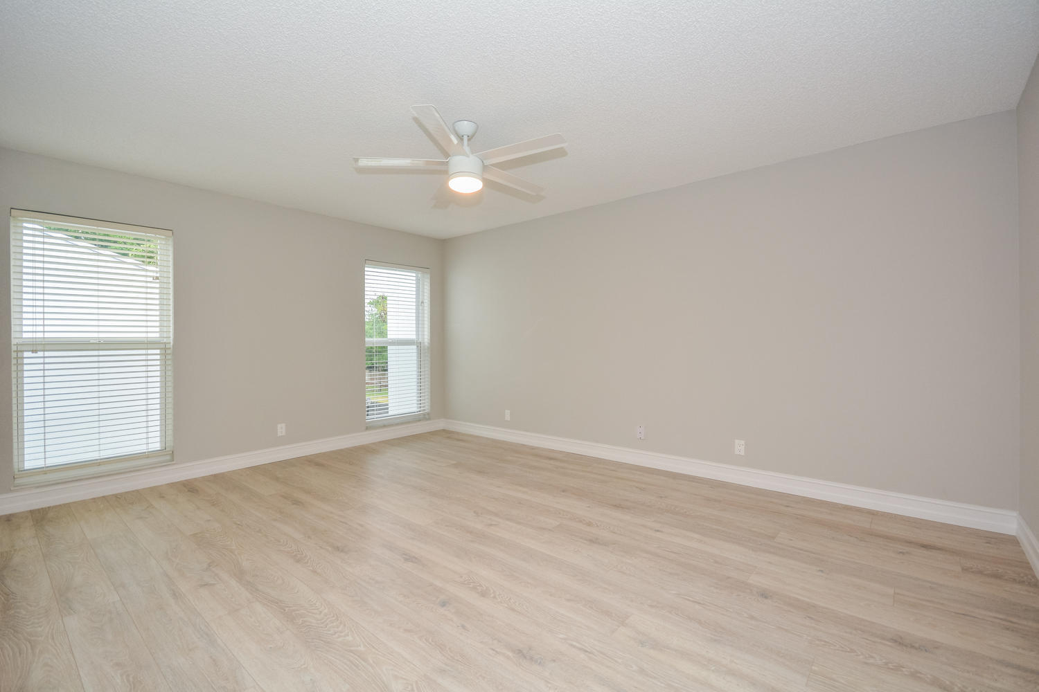6125 Old Court Road, Unit 234 Boca Raton, FL 33433 - Photo 15 of 35 6125 Old Court Rd Boca Raton-large-011-0