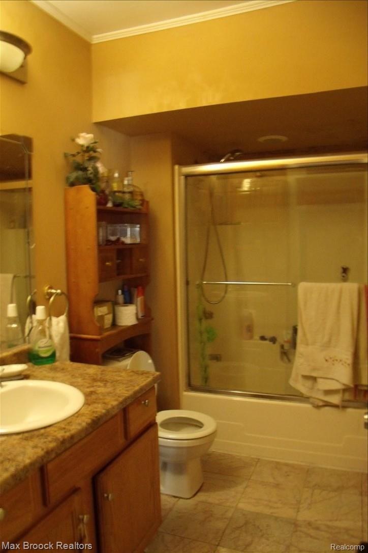 25324 Peter Kaltz Road Warren, MI 48091 - Photo 5 of 5 Full Bath