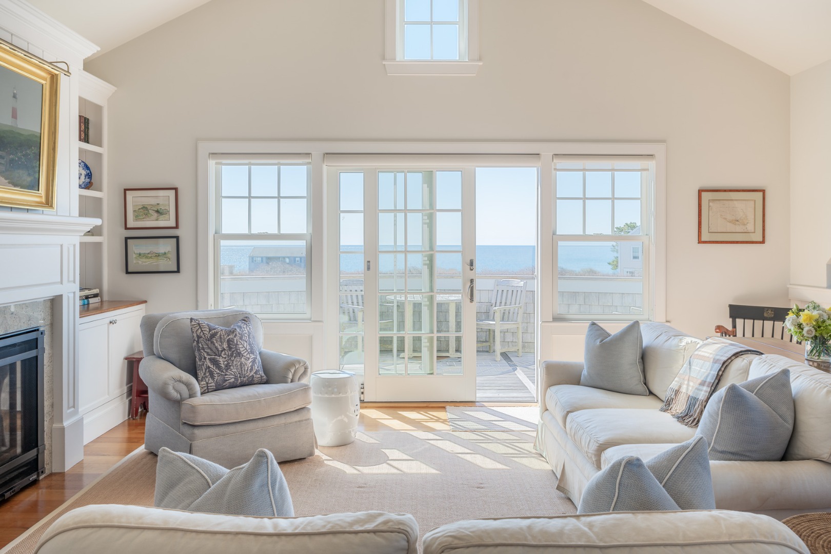 5 Surrey Avenue Nantucket, MA 02554 - Photo 5 of 26 Living Room