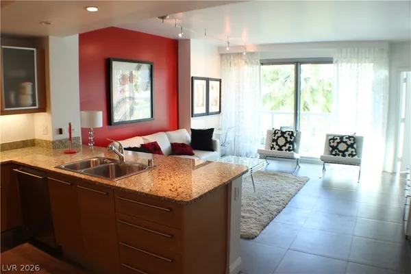 $2,500 | 222 Karen Avenue, Unit 203, Las Vegas, NV 89109