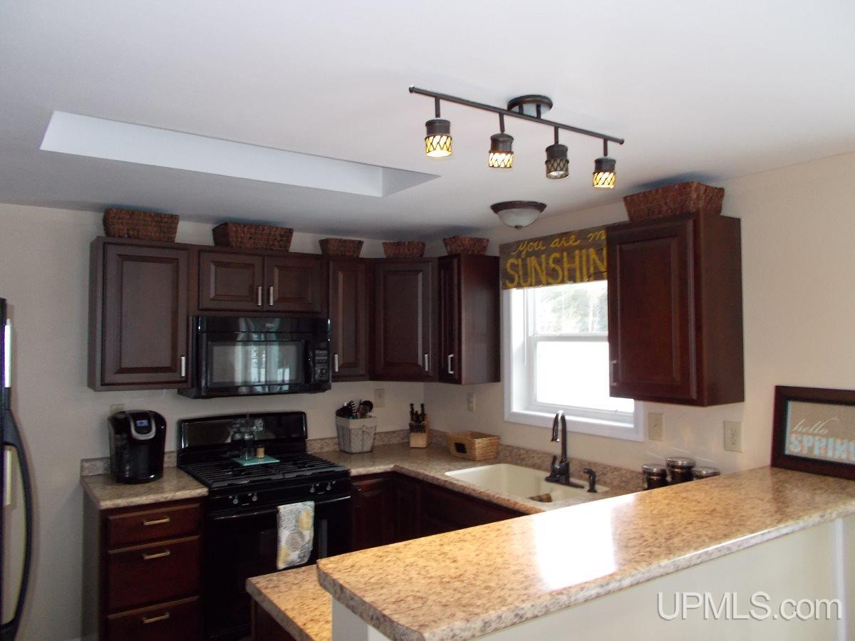 672 Corbridge Road Gulliver, MI 49840 - Photo 6 of 17 Gallery Image 6