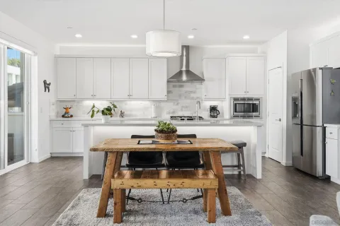 $1,399,900 | 8337 Summit Way, San Diego, CA 92108