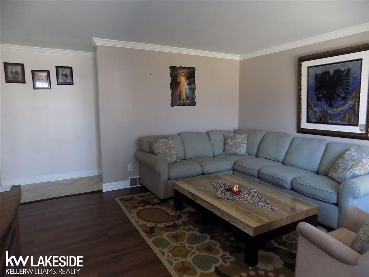 47180 Barbara Road Macomb, MI 48044 - Photo 5 of 39
