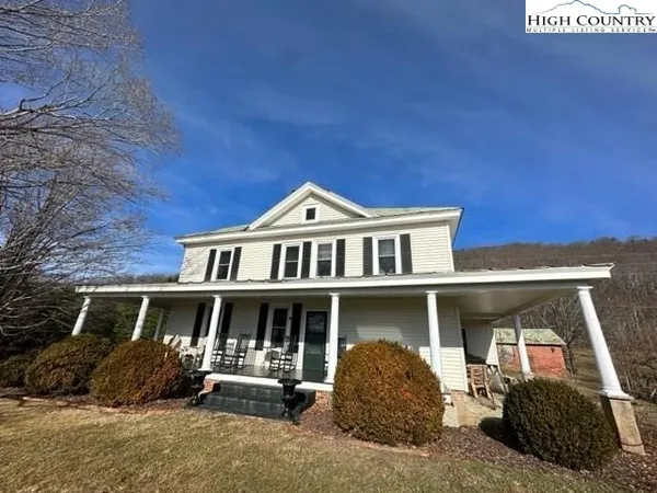 $599,900 | 622 Old Bridle Creek Drive, Independence, VA 24348