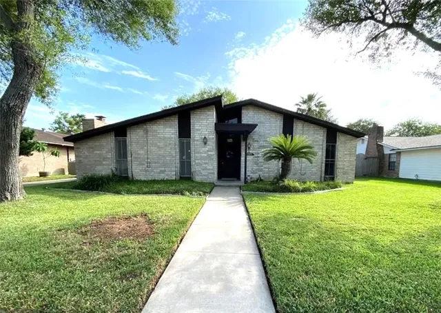 $259,900 | 4505 Cobblestone Lane, Corpus Christi, TX 78411