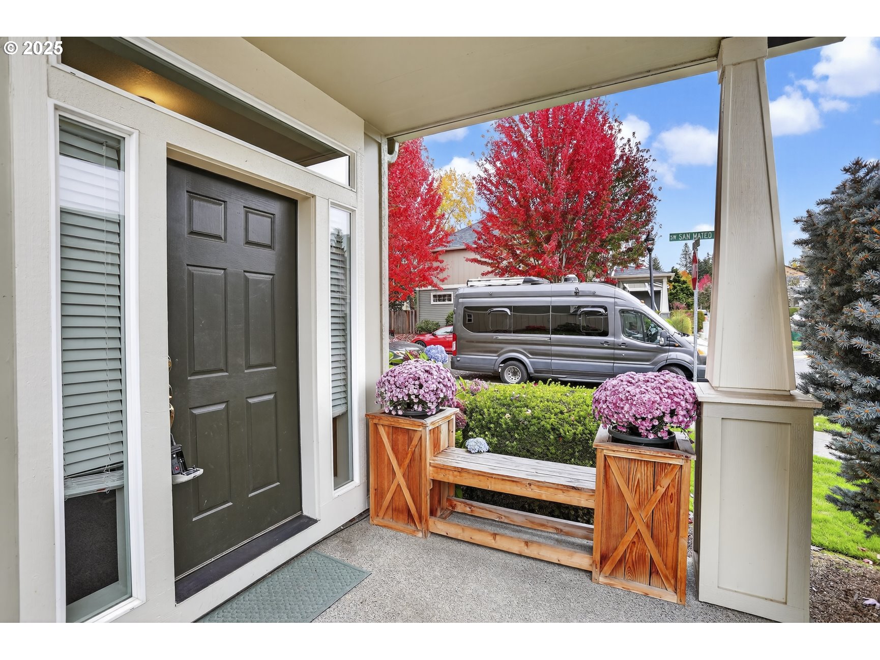 17257 Southwest Berkeley Lane Beaverton, OR 97003 - Photo 2 of 41