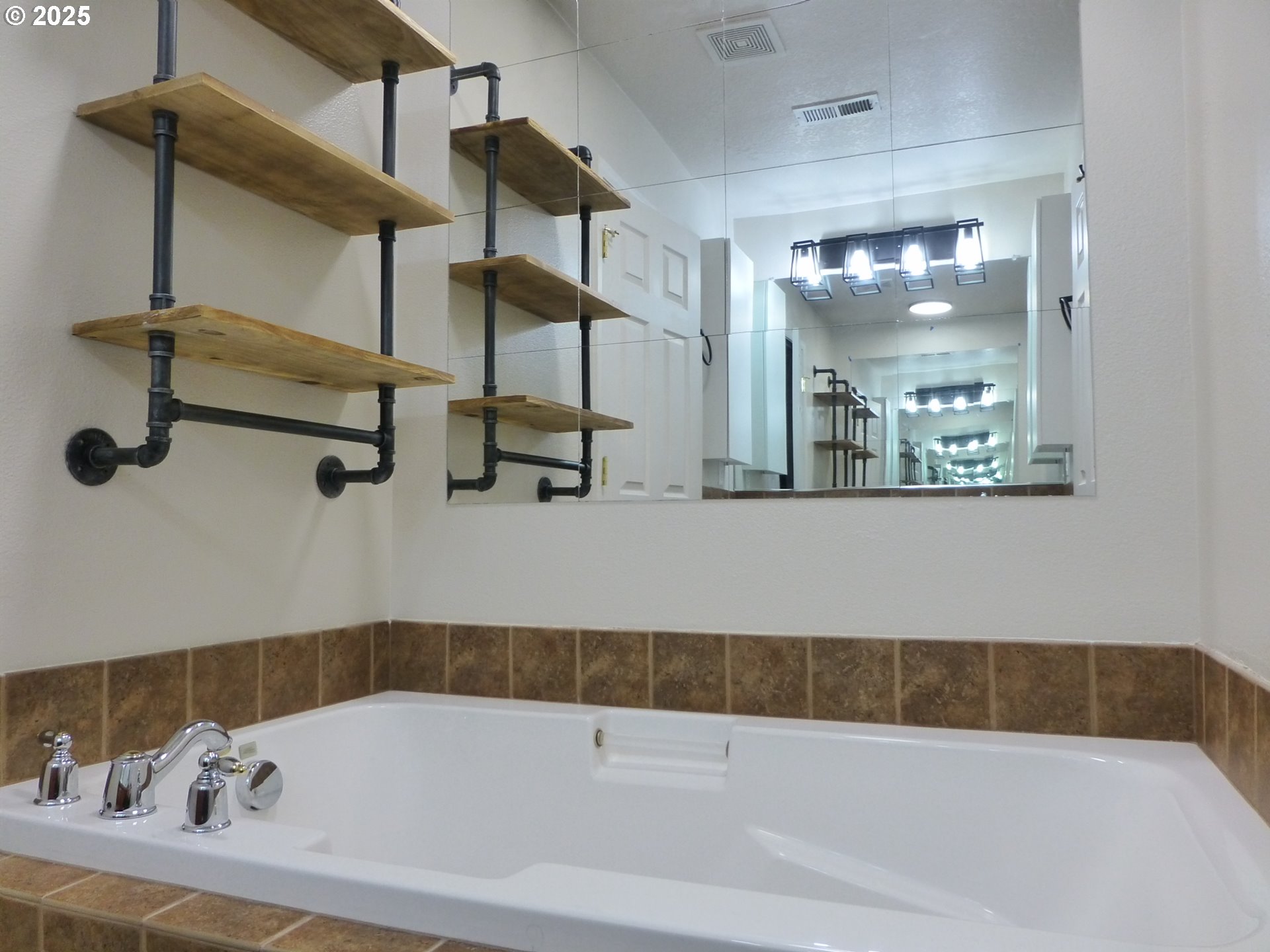 17257 Southwest Berkeley Lane Beaverton, OR 97003 - Photo 25 of 41