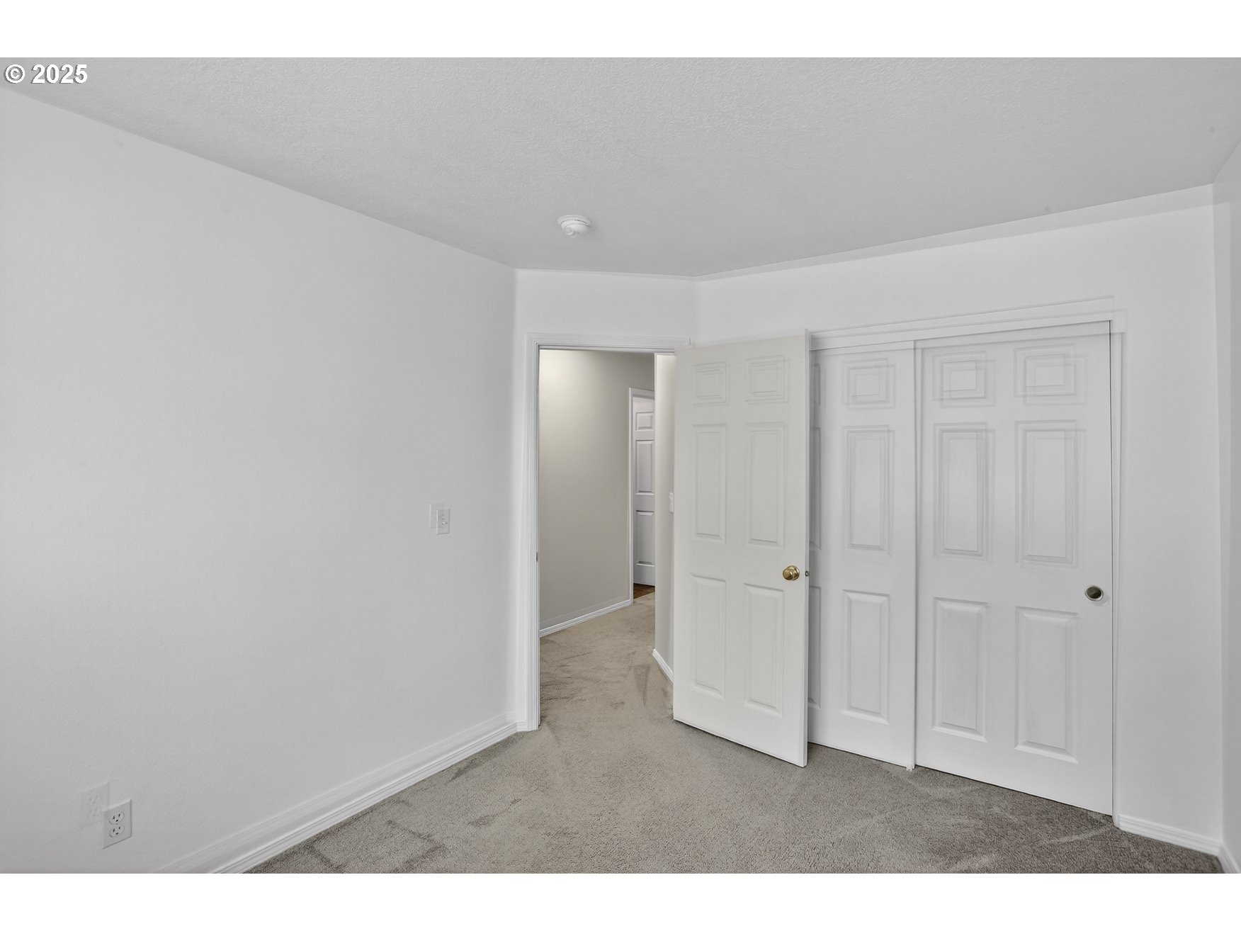 17257 Southwest Berkeley Lane Beaverton, OR 97003 - Photo 32 of 41