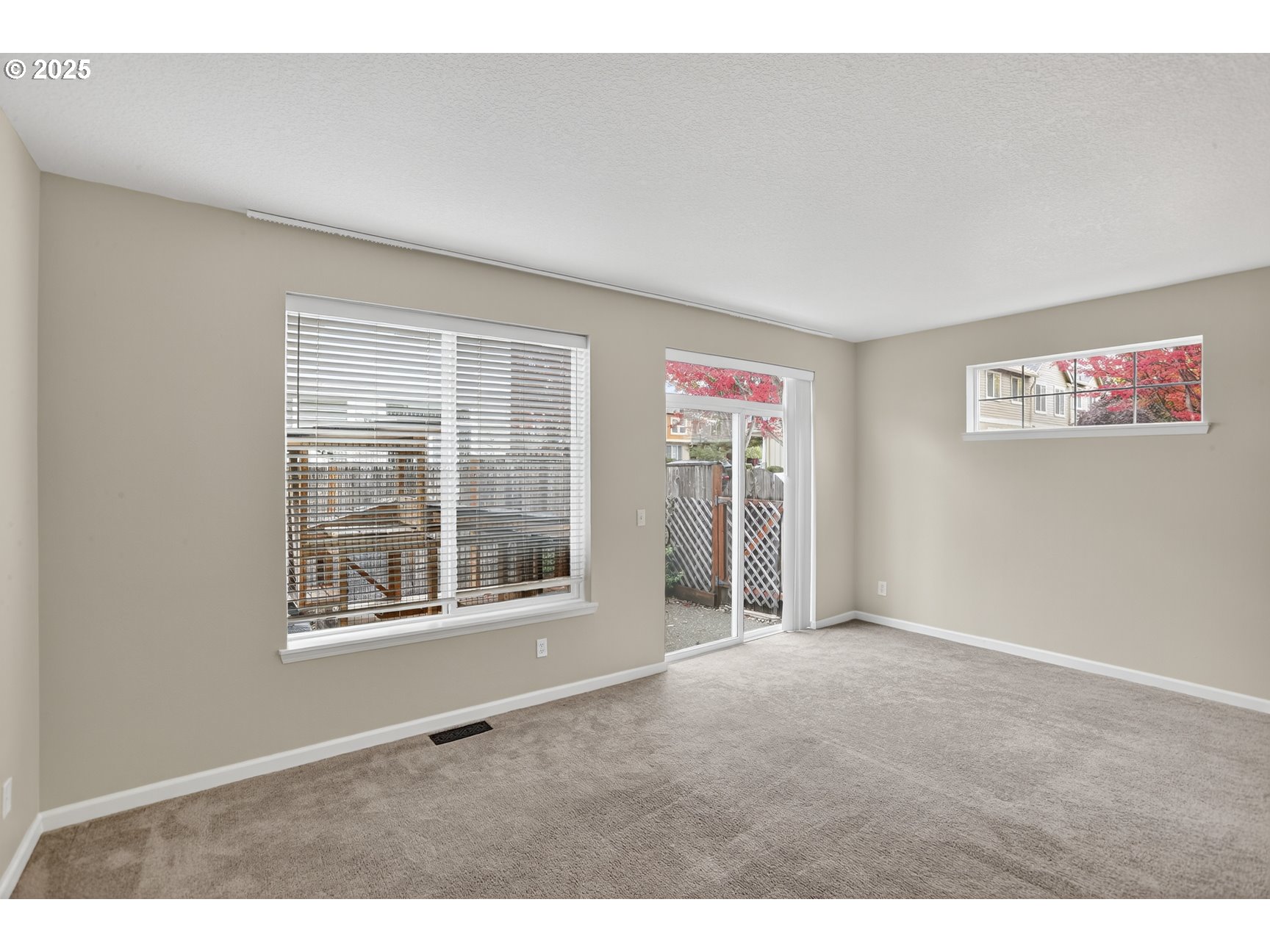 17257 Southwest Berkeley Lane Beaverton, OR 97003 - Photo 9 of 41