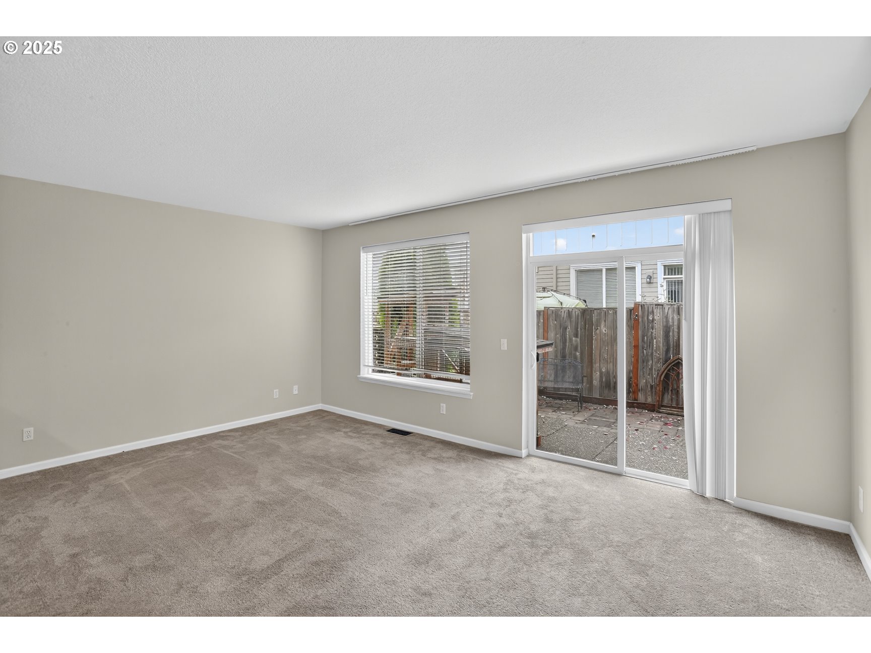 17257 Southwest Berkeley Lane Beaverton, OR 97003 - Photo 10 of 41