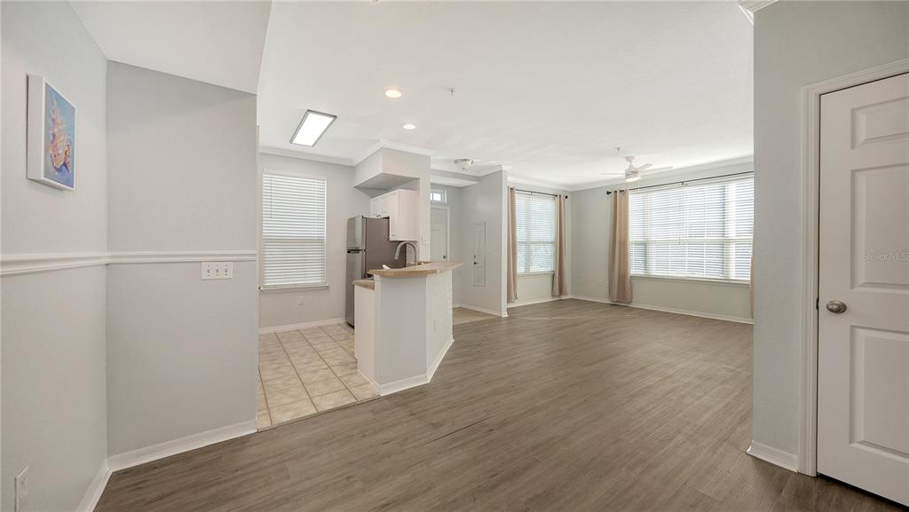 5531 Rosehill Road, Unit 103 Sarasota, FL 34233 - Photo 16 of 45