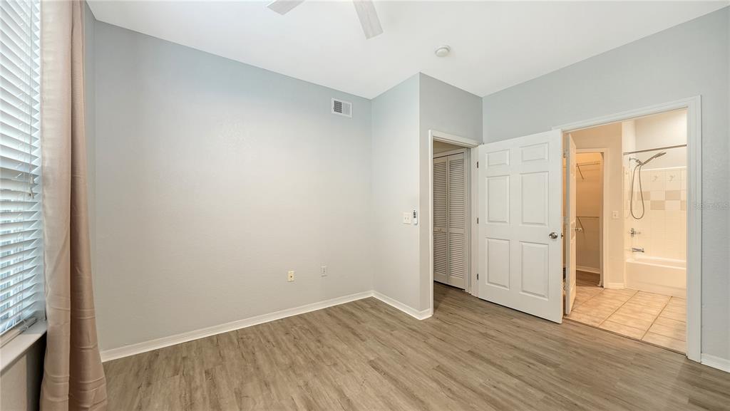 5531 Rosehill Road, Unit 103 Sarasota, FL 34233 - Photo 20 of 45