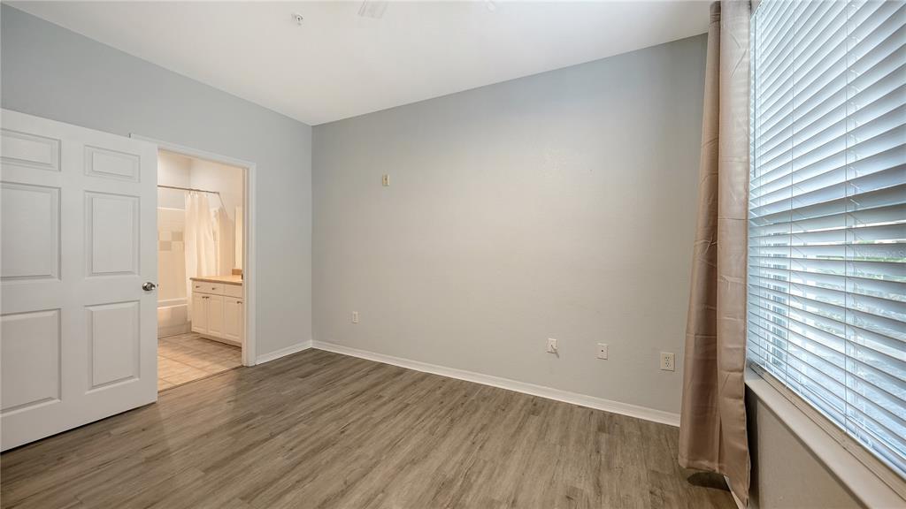 5531 Rosehill Road, Unit 103 Sarasota, FL 34233 - Photo 21 of 45