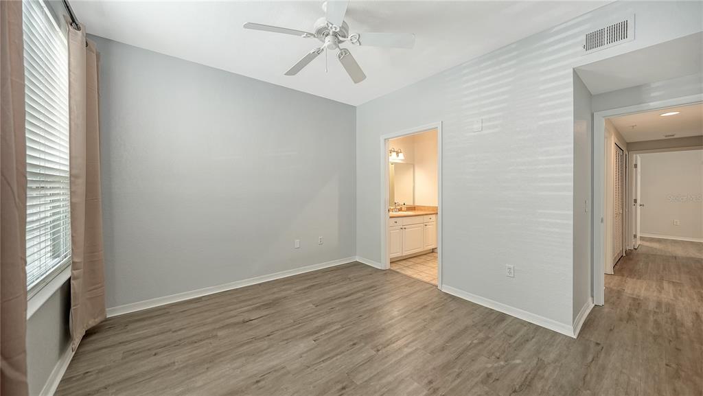 5531 Rosehill Road, Unit 103 Sarasota, FL 34233 - Photo 25 of 45